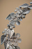 Metallischer Blumenkranz Closeup