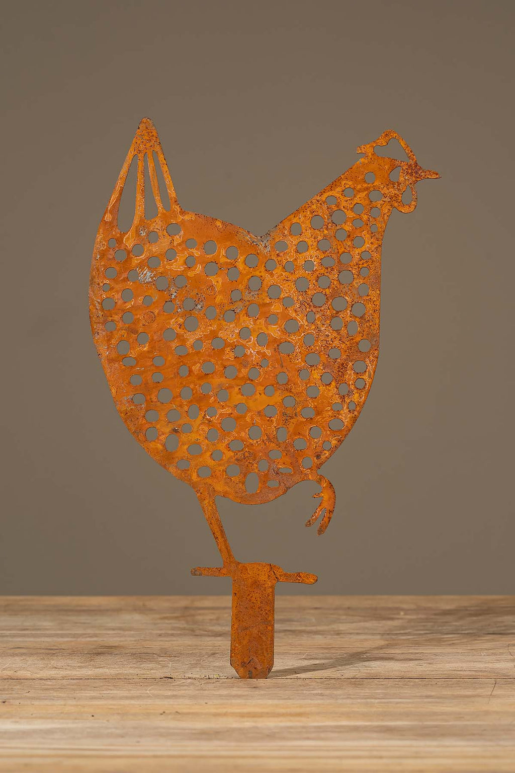 Rost Huhn "Helmut" Stolzierend