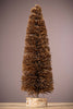 Tannenbaum aus Naturmaterialien mit Birkenfuß